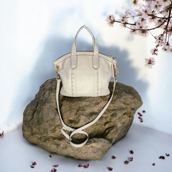 Oryany NWOT! Cream  Cassie Pebbled Leather  Convertible Satchel - Picture 3 of 11